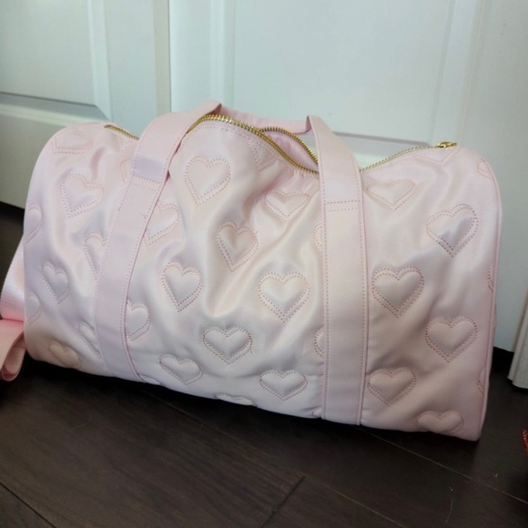 STONEY CLOVER X TARGET - pink heart duffel bag - Picture 1 of 1